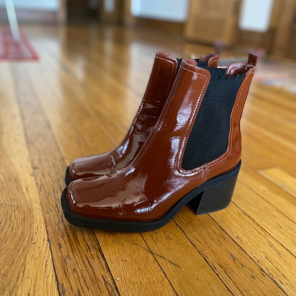 Gianni Bini Glossy Brown Heeled Boots